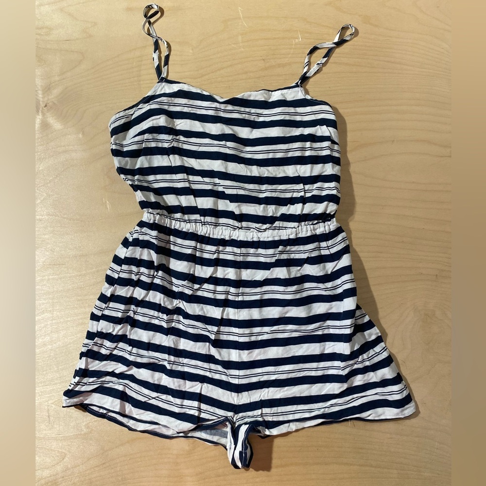 H&M Divided Blue and White Striped Short Romper 6 (JI)